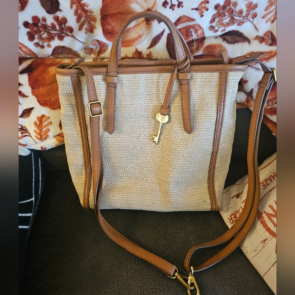 Fossil "Camilla" Convertable Backpack, Shoulderbag - image 1